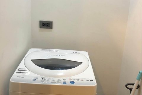 Condo in Phra Khanong, Bangkok, Thailand, 1 bedroom  № 143294 - photo 8