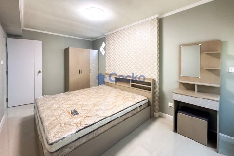 Casa de 4 dormitorios en Pattaya, Tailandia № 209374 - foto 17