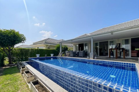 Villa in Hua Hin, Thailand 3 Schlafzimmer № 221860 - Foto 2