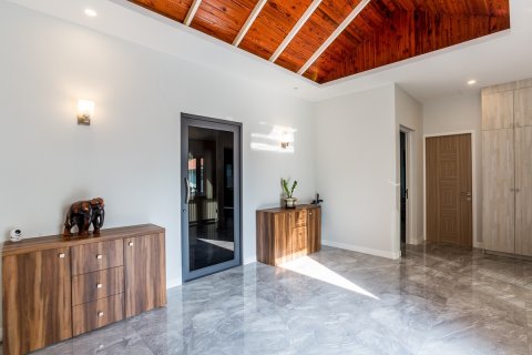 Villa in Pran Buri, Thailand 4 Schlafzimmer № 221861 - Foto 13