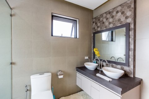 Villa in Pran Buri, Thailand 4 Schlafzimmer № 221861 - Foto 16