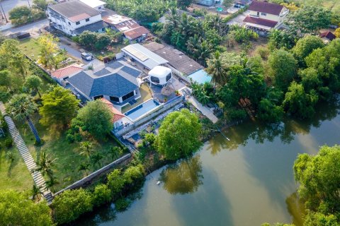 Villa in Pran Buri, Thailand 4 Schlafzimmer № 221861 - Foto 5
