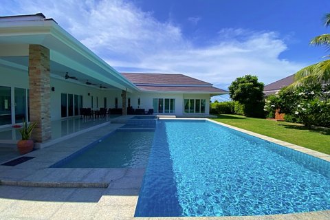 Villa in Cha-am, Thailand 4 Schlafzimmer № 221856 - Foto 12