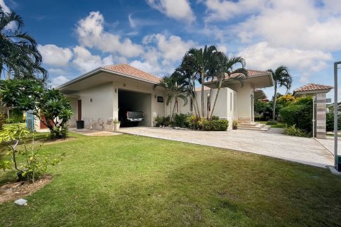 Villa in Sam Roi Yot, Thailand 3 Schlafzimmer № 221862 - Foto 11