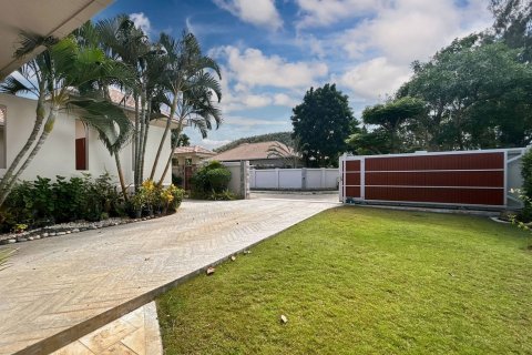 Villa in Sam Roi Yot, Thailand 3 Schlafzimmer № 221862 - Foto 14