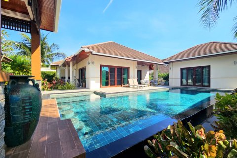 Villa in Hua Hin, Thailand 4 Schlafzimmer № 221859 - Foto 4