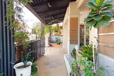 House in Bang Kruai, Thailand 3 bedrooms № 156910 - photo 7