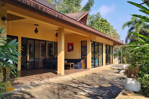 Villa in Chiang Rai, Thailand 4 bedrooms № 156912 - photo 2