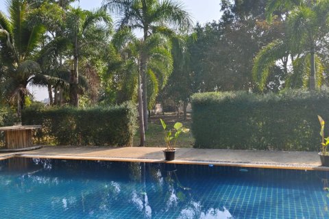Villa in Chiang Rai, Thailand 4 bedrooms № 156912 - photo 16
