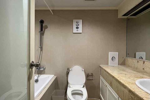 Condo in Watthana, Bangkok, Thailand, 2 bedrooms  № 156913 - photo 7