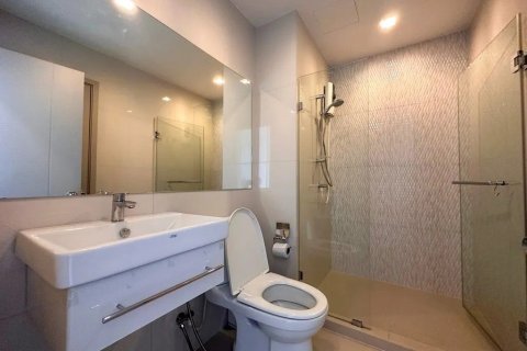 Condo à Khlong Toei, Bangkok, Thaïlande, 2 chambres  № 168936 - photo 13