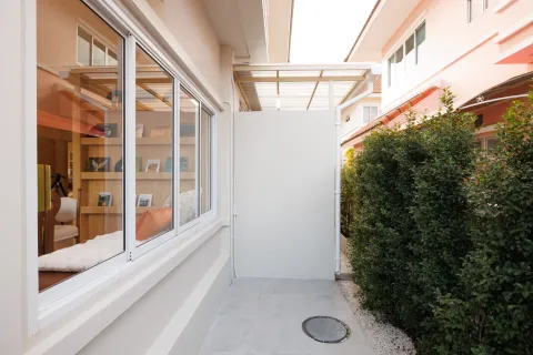 House in San Sai, Thailand 4 bedrooms № 168938 - photo 2