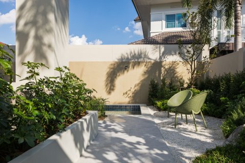 House in San Sai, Thailand 4 bedrooms № 168938 - photo 22