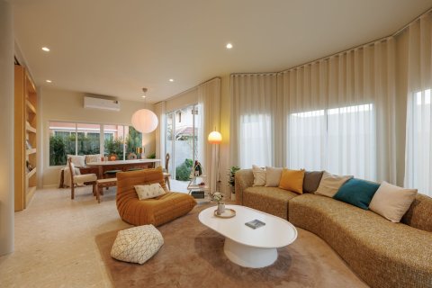 House in San Sai, Thailand 4 bedrooms № 168938 - photo 30