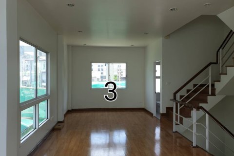 Townhouse in Lat Phrao, Bangkok, Thailand 3 bedrooms № 151567 - photo 3