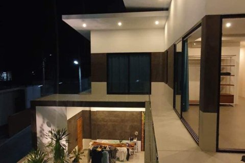 Villa in Ko Samui, Thailand 3 bedrooms № 151566 - photo 27