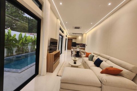 Villa in Phuket, Thailand 3 bedrooms № 135769 - photo 23