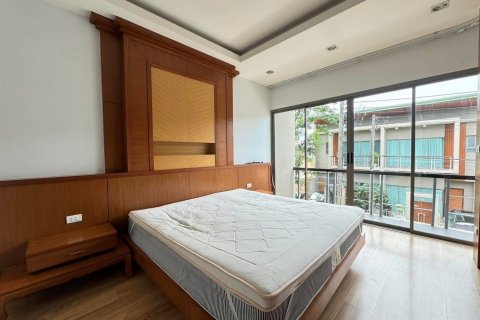 Таунхаус в Пхукете, Таиланд с 3 спальнями  № 135836 - фото 1