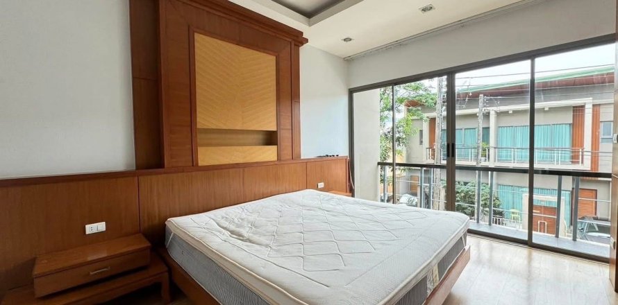 Таунхаус в Пхукете, Таиланд с 3 спальнями  № 135836