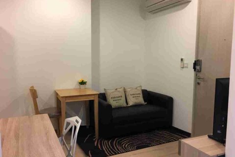 Condo in Bangkok, Thailand, 1 bedroom № 183477 - photo 1