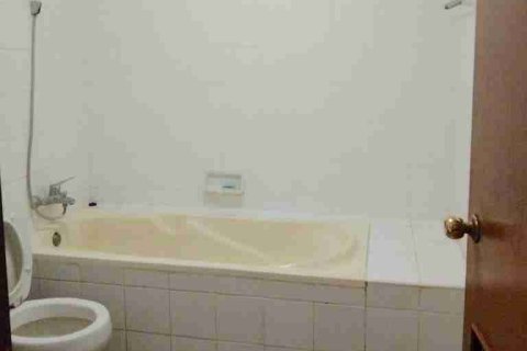 Condo in Bangkok, Thailand, 2 bedrooms № 183478 - photo 6