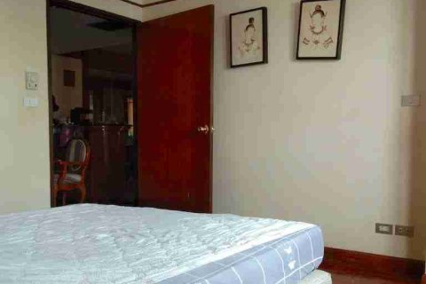 Condo in Bangkok, Thailand, 2 bedrooms № 183478 - photo 15