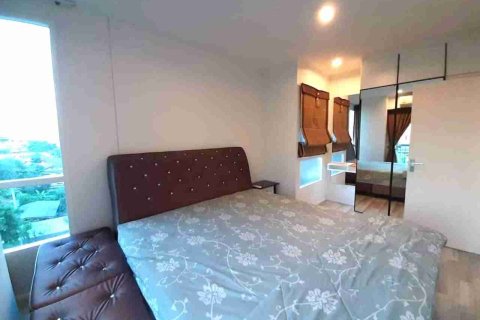 Condo in Thonburi, Bangkok, Thailand, 2 bedrooms  № 183475 - photo 7