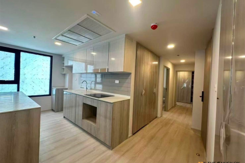 Condominio de 4 dormitorios en Bangkok, Tailandia № 209246 - foto 2