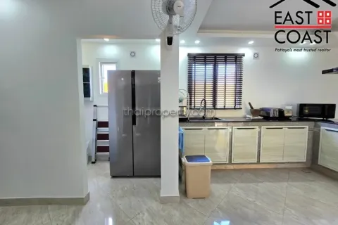 Casa de 3 dormitorios en Pattaya, Tailandia № 213509 - foto 13