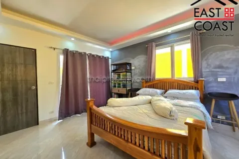 Casa de 3 dormitorios en Pattaya, Tailandia № 213509 - foto 24