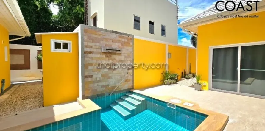 Casa de 3 dormitorios en Pattaya, Tailandia № 213509