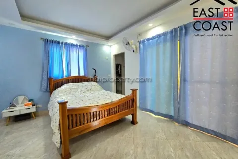 Casa de 3 dormitorios en Pattaya, Tailandia № 213509 - foto 25