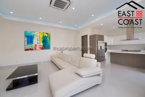 Casa de 3 dormitorios en Pattaya, Tailandia № 213513 - foto 10