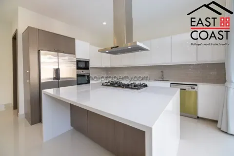 Casa de 3 dormitorios en Pattaya, Tailandia № 213513 - foto 18