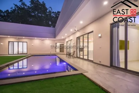 Casa de 3 dormitorios en Pattaya, Tailandia № 213513
