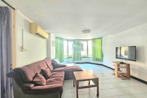 Townhouse in Hua Hin, Thailand 8 bedrooms № 146728 - photo 3