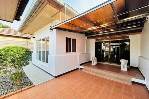 Villa in Pattaya, Thailand 2 bedrooms № 137756 - photo 9