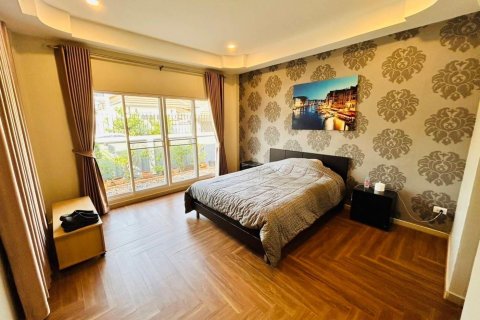 Villa in Pattaya, Thailand 2 bedrooms № 137756 - photo 13