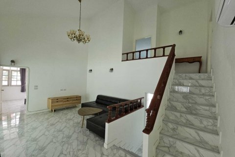 Villa in Pattaya, Thailand 3 bedrooms № 137750 - photo 6