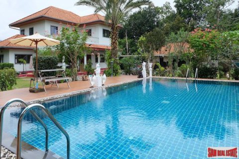 Villa in Ao Nang, Thailand 7 bedrooms № 193888