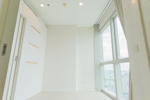 Condo in Bangkok, Thailand, 2 bedrooms  № 133736 - photo 5
