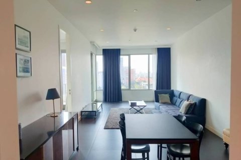 Кондоминиум с 2 спальнями в Патхум Ване, Бангкок, Таиланд № 133733 - фото 2