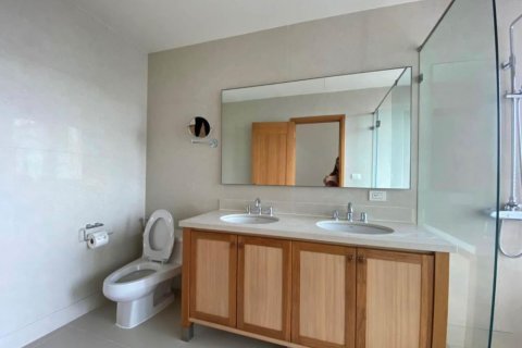 Кондоминиум с 2 спальнями в Ваттхане, Бангкок, Таиланд № 133732 - фото 23