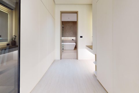 Condo in Phuket, Thailand, 3 bedrooms  № 152271 - photo 12