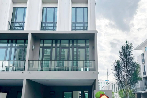 Townhouse in Bangkok, Thailand 6 bedrooms № 190447 - photo 9