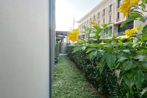 Townhouse in Bangkok, Thailand 6 bedrooms № 190447 - photo 8