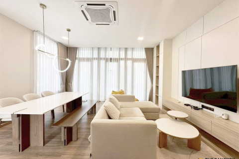 Townhouse in Bangkok, Thailand 6 bedrooms № 190447 - photo 12