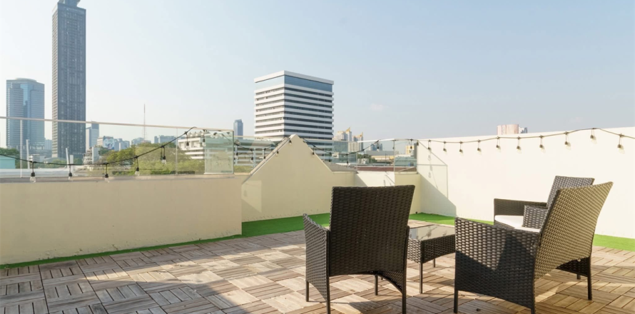Townhouse à Bangkok, Thaïlande 5 chambres № 190450