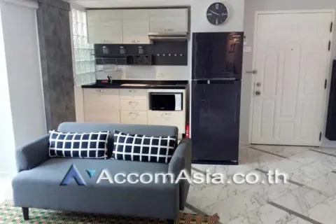 Condo in Watthana, Bangkok, Thailand, 2 bedrooms  № 215275
