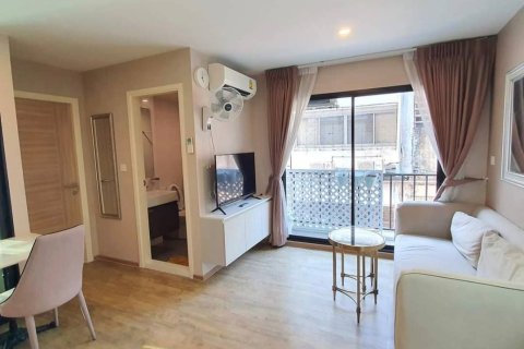 Кондоминиум с 2 спальнями в Чатучаке, Бангкок, Таиланд № 151522 - фото 1